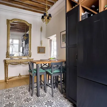 Grandiose Au Coeur De * Paris