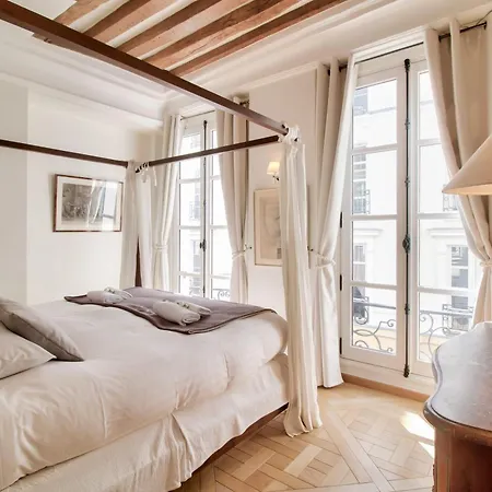 Grandiose Au Coeur De Lägenhet