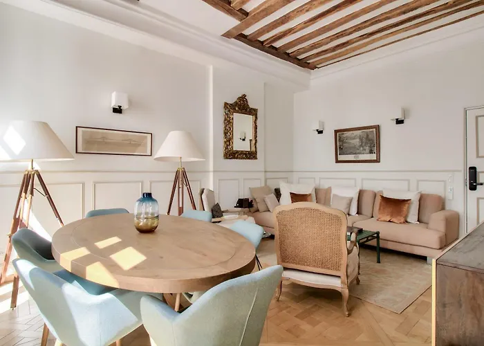 Grandiose Au Coeur De Appartement Parijs